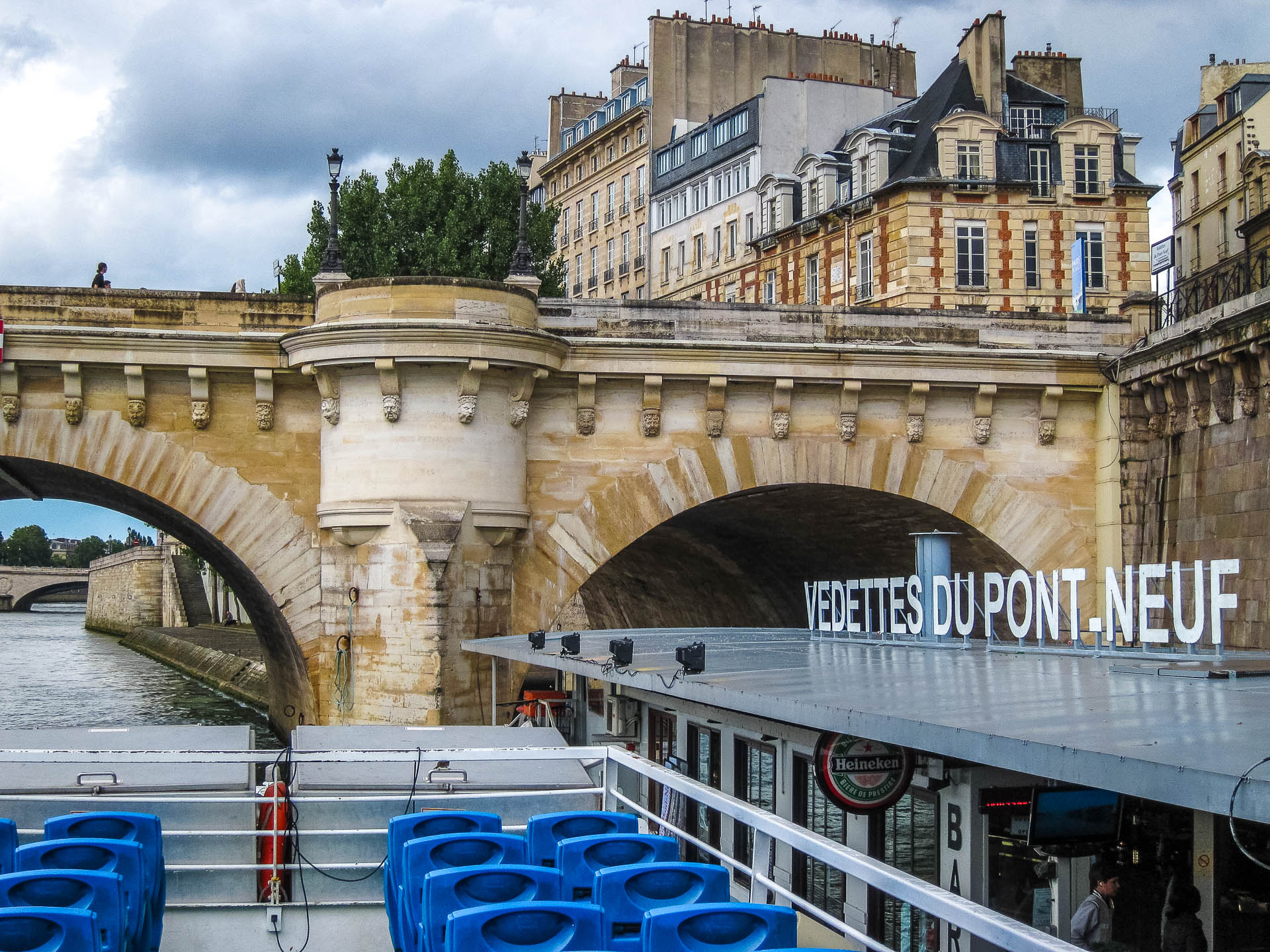 Vedettes du Pont-Neuf, Paris